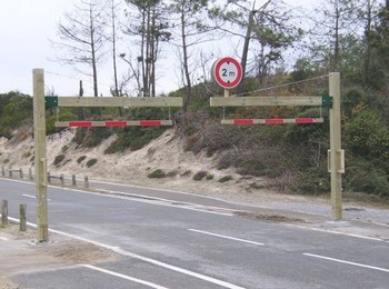 Portique et Potence avec habillage bois Messanges